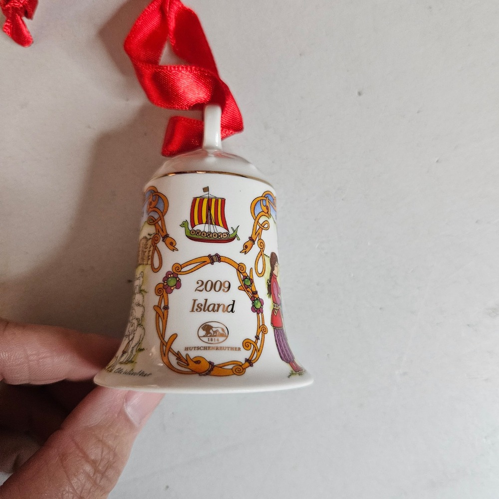 Hutschenreuther 2009 Christmas Bell Iceland Ole Winther Porcelain Ornament Boxed